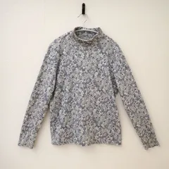 古着　LLBean エルエルビーン　レディース長袖　タートルネック　花柄　ロングTシャツ　Mサイズ　グレー系　灰色　ブルー花柄のサムネイル
