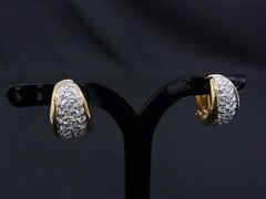 スワロフスキー スリーカラートリニティパヴェピアス - メルカリ