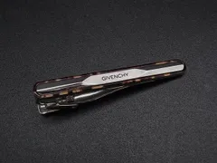■美品■ GIVENCHY ジバンシィ タイクリップ ネクタイピン アクセサリー メンズ シルバー系 DM8236のサムネイル
