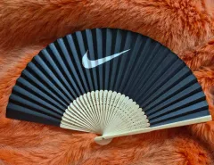 日本 NIKE 折り畳み うちわ レア物のサムネイル