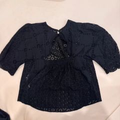 Antique 植物染めレース装飾付き黒半袖シャツ - メルカリ