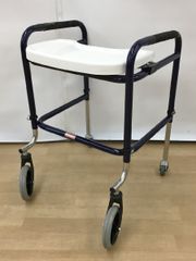 星光医療器製作所 歩行器 アルコーキューブC トレー付き 介護用品 2602LR246 星光医療器製作所 歩行器 アルコーキューブC トレー付き 介護用品