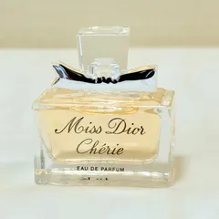 新品　Dior Miss Dior cherie eau de parfum ディオール ミスディオール シェリー　オードパルファム  香水　7.5ml