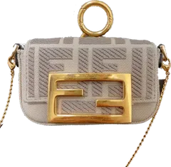 2026年最新】FENDI ナノ バゲット チャームの人気アイテム - メルカリ