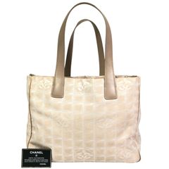 CHANEL シャネル ニュートラベルライン ギャランティカード付 ベージュ