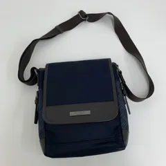 【極美品】BURBERRY BLACK LABEL ショルダーバッグ 紺 ナイロンのサムネイル