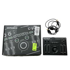 ローランドVT-4 TASCAM iXZ ・マイク　即配信可能機材セット！ 極美品】ローランドVT-4 TASCAM iXZ ・マイク 即配信可能セット