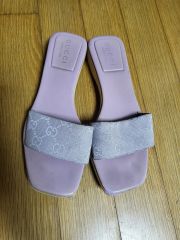 美品✨GUCCI サンダル GG レザー シマ パープル チャーム 22.5 - メルカリ