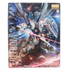 MG 1/100 ZGMF-X10A 프리덤 건담 Ver.2.0 기동전사 건담 SEED(시드) 프라모델(2316367) 반다이