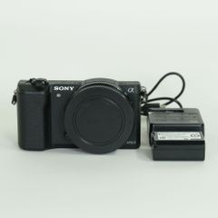 Sony a6000 バッテリー2個 充電器 ストラップ - メルカリ