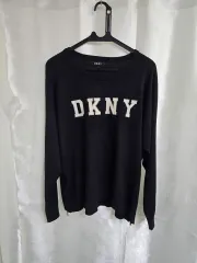 DKNY ブラック ロゴ ニット 長袖Tシャツ (2012)のサムネイル