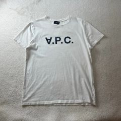 希少】A.P.C. Tシャツ ビッグロゴ 反転ロゴ ネイビー アーペーセー