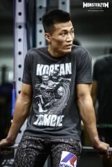 萩原京平選手着用 ドクタードレーtシャツ - メルカリ
