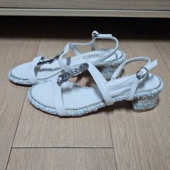 一度着用 定価8万 WANDLER ワンドラー レザーサンダル ミュール - メルカリ