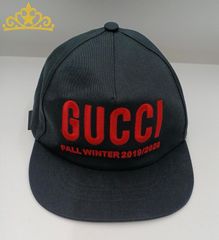GUCCI ベースボールキャップ LOVED ロゴ刺繍 ネイビー L 59 - メルカリ