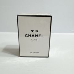 未使用 CHANEL No19 パルファム 15 ミニ シャネル