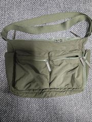 zattu（ザッツ） HEEDO LQ ナイロンショルダーバッグ カーキ - メルカリ
