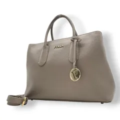 FURLA フルラ ハンドバッグ ショルダーバッグ 2WAY クロスボディ 斜め掛け可 レザー 本革 グレー 灰色 ロゴチャーム ファスナー エレガント クラシック カジュアル 通勤 通学 デイリー フォーマル カバン 鞄 自立可 レディース U4