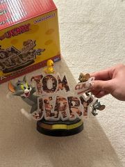 トムとジェリー コラボウッドスツール ニコアンド 木 椅子 トム - メルカリ