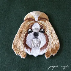 アイロン  ワッペン  シーズー　刺繍  アップリケ 犬 子犬 動物 バッジ 雑貨 ブローチ 小物　パタパタ民族