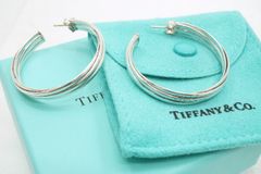 TIFFANY ティファニー フランクゲーリーフープ ピアス シルバー - メルカリ