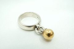 Tiffany K18 シルバー925 ボールダングル コンビリング - メルカリ
