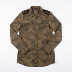 stradivarius 위장 셔츠 어깨 스터드 장식 M 사이즈 카키