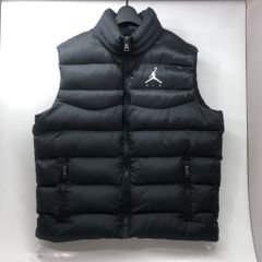 AIR JORDAN ダウンベスト - メルカリ