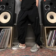 ナイキ トラックパンツ