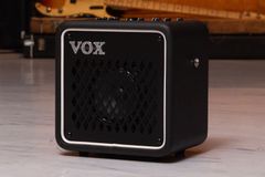 VOX VX50 BA Nutube搭載 ベースアンプ 電源ケーブル付き - メルカリ