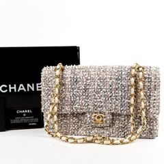 交渉によりお値下げ可CHANEL19 レアバッグ - メルカリ