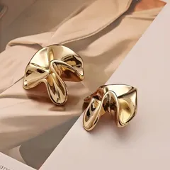 【10個入】ゴールド フラワー メタルボタン 18mm 23mm 25mm 裏足付き 花柄 飾りボタン 金色 金属製 シャンクボタン 10個セット 手芸 裁縫 パーツ リメイク コート セーター ジャケット 華やか 高級感 素材