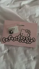 未開封 WAKEMAKE(ウェイクメイク) hello kitty(ハローキティ) ピンクシェル ミニキャリーケース リップアンドアイキット