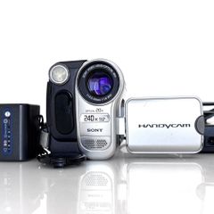 ソニー CCD-TR3000【動作良好】VideoHi8ビデオカメラ ダビングに