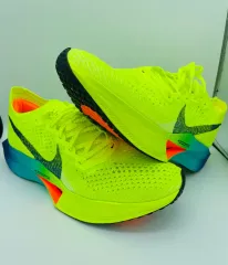 ナイキ VaporFly NEXT%3 250のサムネイル