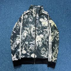 adidasオリジナルスカモフード付きフルジップ&パンツセット - メルカリ
