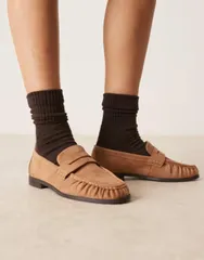 エイソス レディース シューズ スリッポン・ローファー ギャザー スエード ASOS DESIGN Minnie ruchedetailoafers in tan suedette Tan suedeのサムネイル