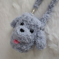 グレーのフレブルちゃん♡スマホショルダーバッグ - メルカリ