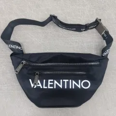新品 Valentino カイロ ウェストバッグ ネロ /のサムネイル