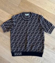 L*u様 極美品 FENDI FFズッカ ニットセットアップ 38 タグ付 o - メルカリ