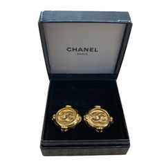 CHANEL ココマーク オーバル ヴィンテージイヤリング ゴールド - メルカリ