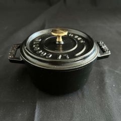 Staub La Cocotte 両手鍋 鋳物ホーロー鍋 - メルカリ