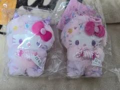 サンリオ カラフル ポップ MONSTER マスコット hello kitty(ハローキティ) Tシャツ 出品
