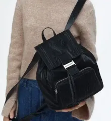JILL STUART ジルスチュアート NEW YORK ブラック メタルPOINT バックパックのサムネイル