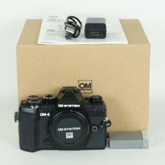 ほぼ新品 シャッター回数600回程度】 OM SYSTEM OM-5 - メルカリ