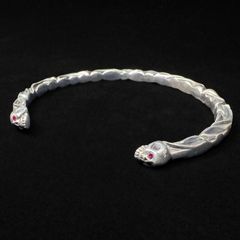 バングルセット売り ①トゥアレグ ②セレショオリジナル - メルカリ