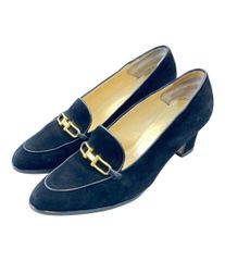美品 ニナリッチ 日本製 スエード ロゴ金具 パンプス 35.5 - メルカリ