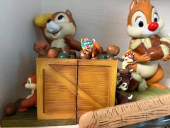 ディズニーランド ディズニー チップとデール ブックスタンド ブック
