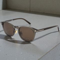 美品】TOM FORD TF879-D サングラス メタルブリッジ 日本限定 - メルカリ