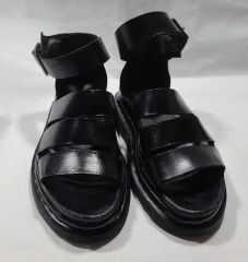 新品❣️Timberland グルカサンダル 厚底 本革 オールブラック 23.5